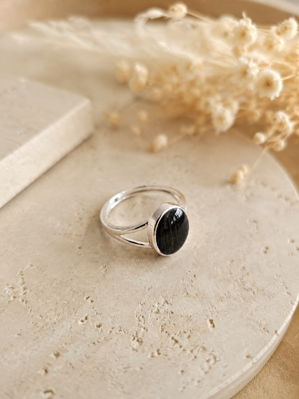 Erinnerungsring "Eclipse" 925er Silber 8x9mm - Schmuck aus Tierasche/Tierfell/Brautstrauß/Kinderhaar